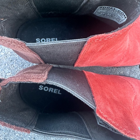 Sorel Joan of Arctic Wedge boots in Chelsea - Picture 5 of 7